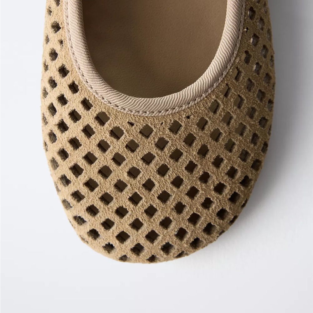 Zara Kids Beige Openwork Leather Ballet Flats - Picture 5 of 9